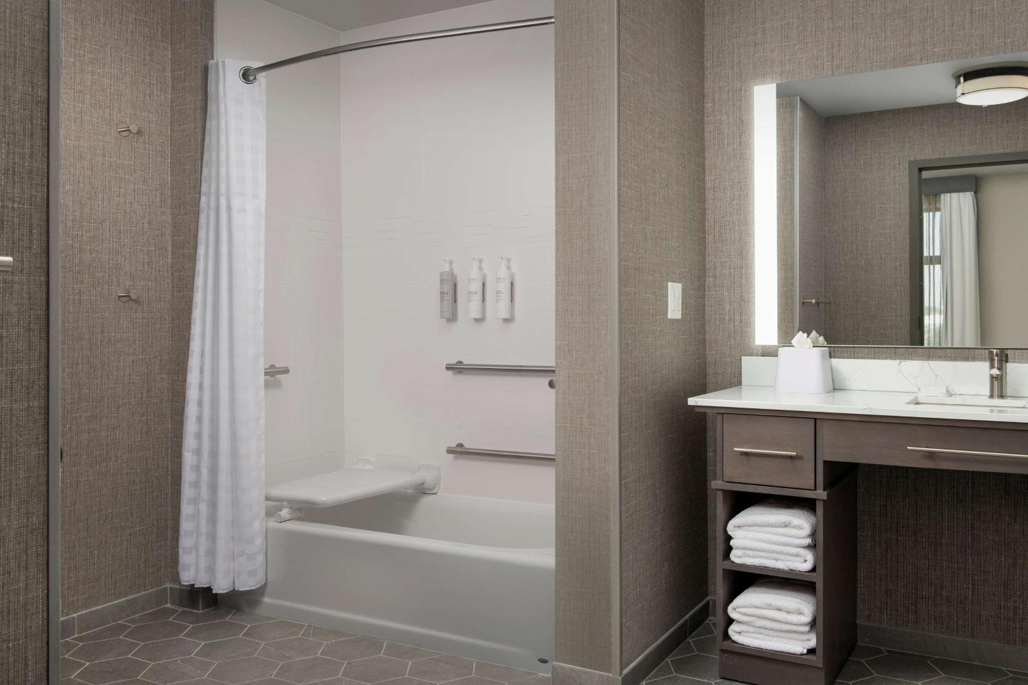 Homewood Suites By Hilton Louisville Airport 外观 照片